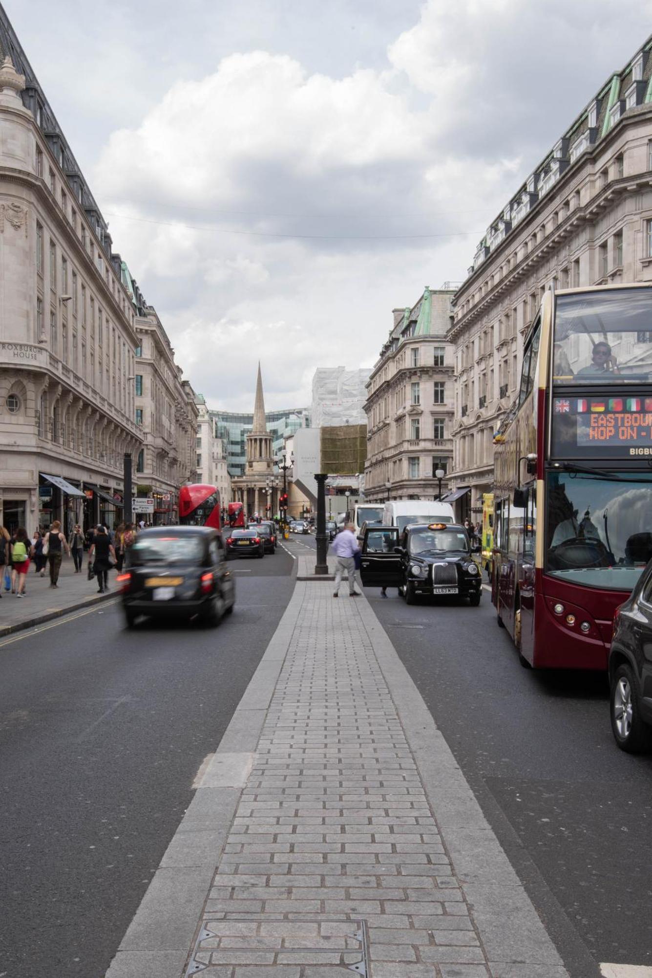 Sonder Oxford Circus Aparthotel London Bagian luar foto